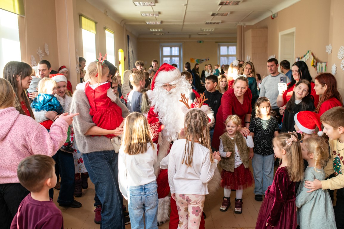 Latvia Charity Bank Kuldiga 202512 labdaribas pasakums gimenem foto-