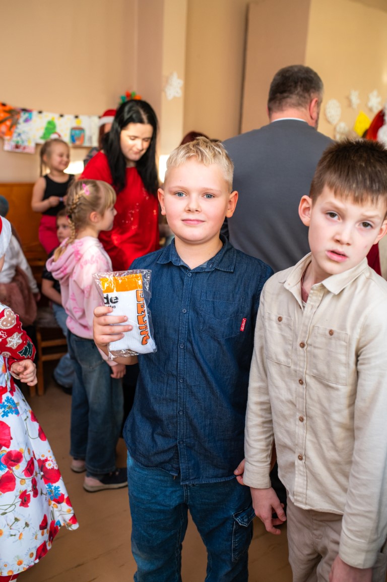 Latvia Charity Bank Kuldiga 202512 labdaribas pasakums gimenem foto-