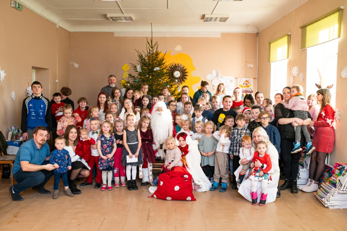 Latvia Charity Bank Kuldiga 202512 labdaribas pasakums gimenem foto-