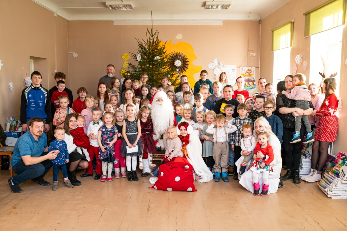 Latvia Charity Bank Kuldiga 202512 labdaribas pasakums gimenem foto-