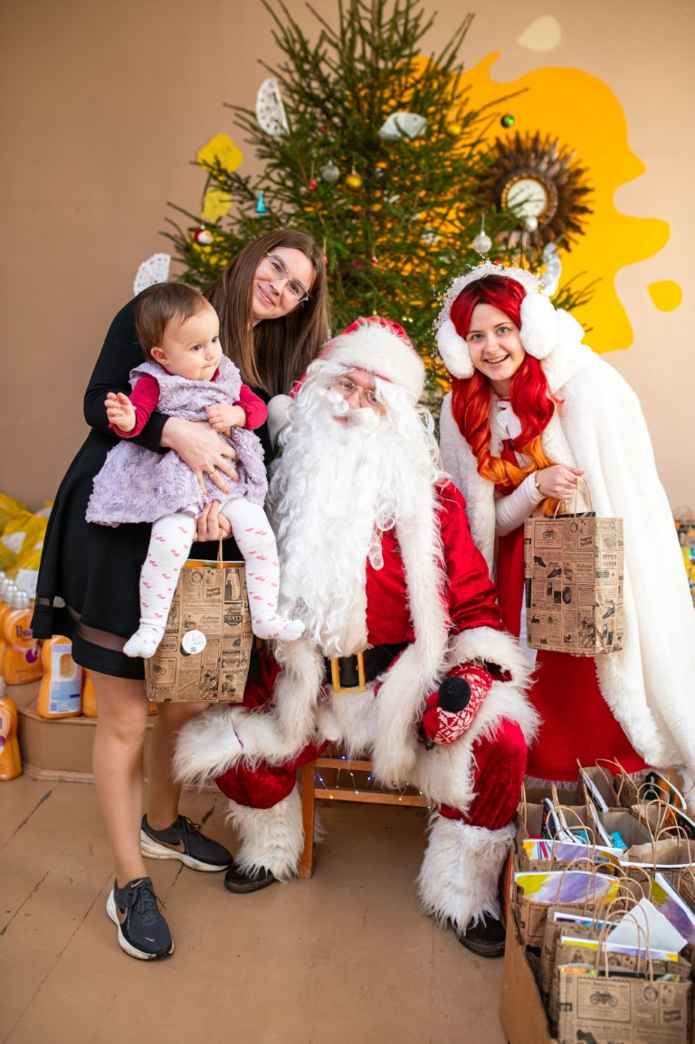 Latvia Charity Bank Kuldiga 202512 labdaribas pasakums gimenem foto-